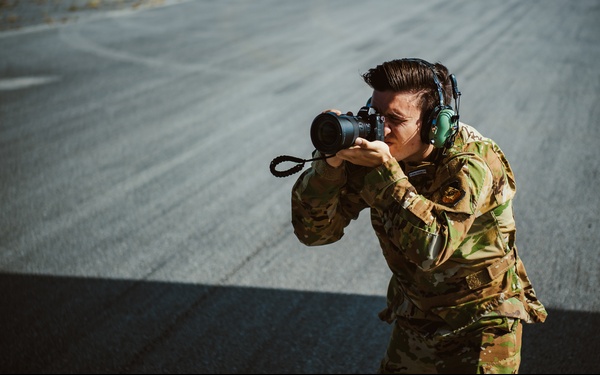 24th SOW conducts jump operations during Emerald Warrior 22.1