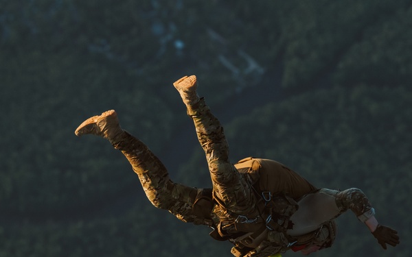 24th SOW conducts jump operations during Emerald Warrior 22.1
