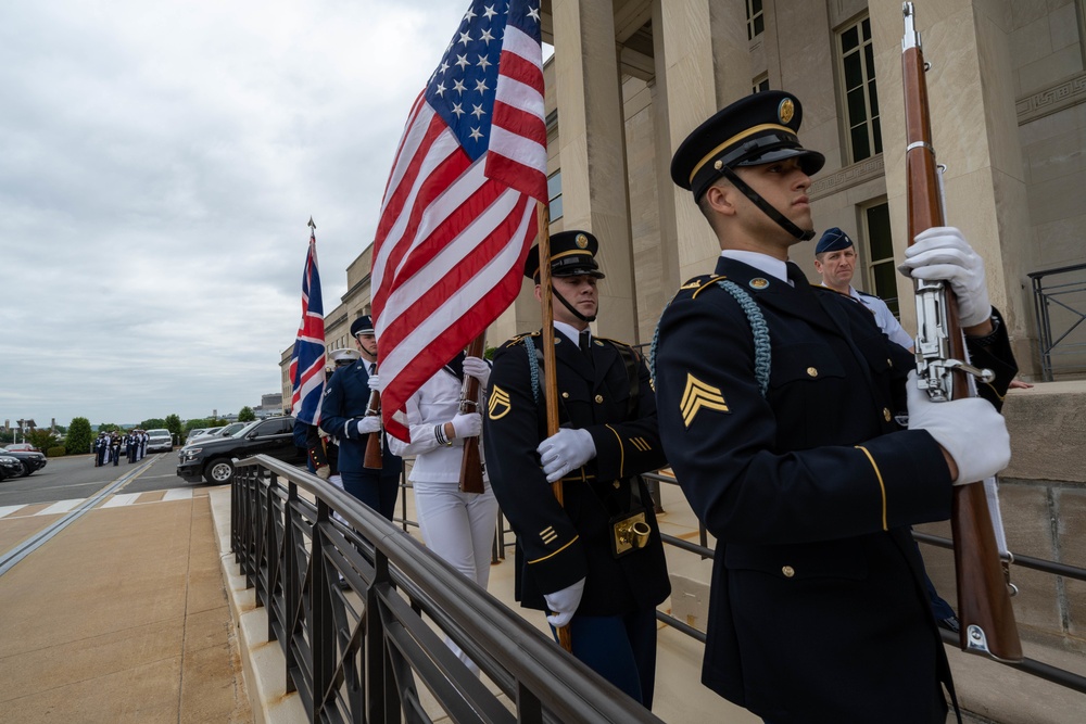 Secretary of Defense Austin and UK Defense Secretary Meet at Pentagon