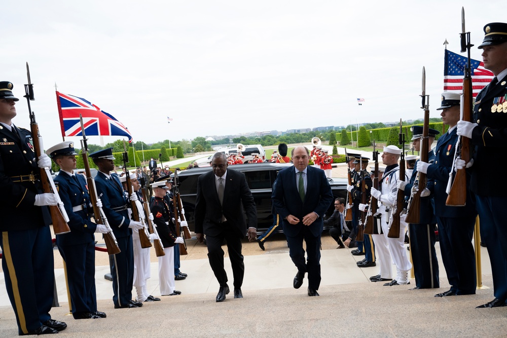 Secretary of Defense Austin and UK Defense Secretary Meet at Pentagon