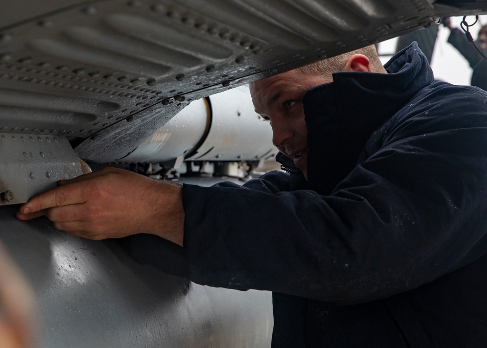 Sailors Conduct Aircraft Maintenance Aboard USS Dewey (DDG 105)