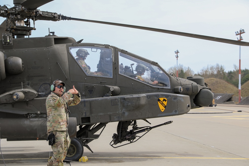 Armament, Electrical, Avionic Systems Repairers Prepare Apache's for Gunnery