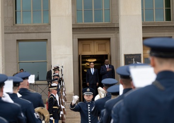 Defense Secretary Austin Hosts Thai PM, Defense Minister at Pentagon