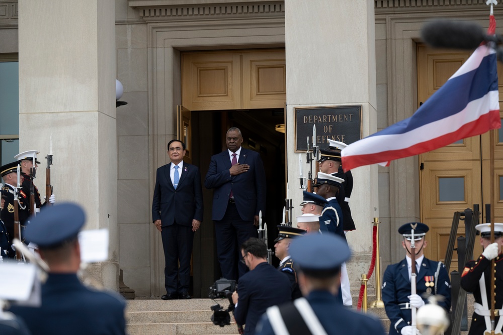 Defense Secretary Austin Hosts Thai PM, Defense Minister at Pentagon