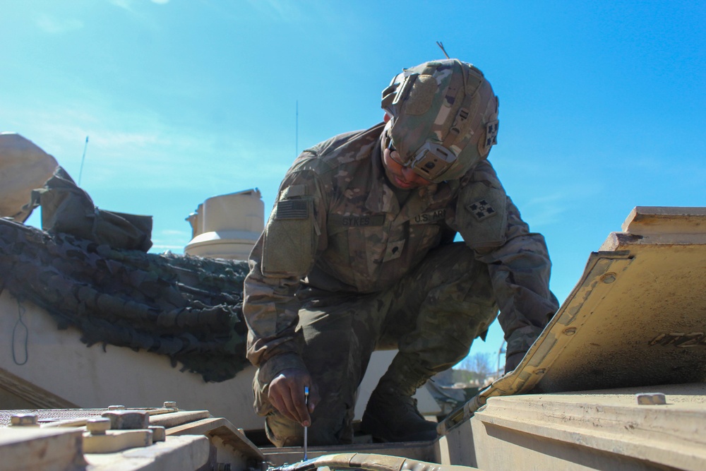 M2A3 Bradley Fighting Vehicles and M1A2 Abrams Maintenance- Maintaining the Force