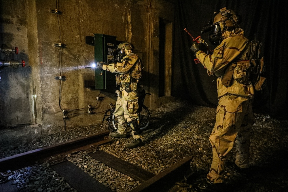 52nd EOD and 56th CRD provide support during interoperability exercise with 5th Special Forces Group (Airborne).