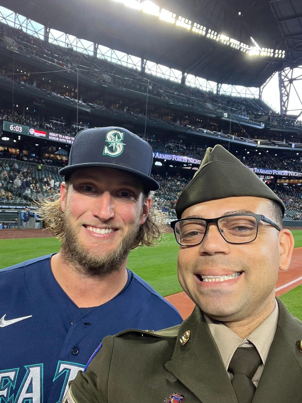 Special relationship between Seattle teams and the National Guard shows importance of rooting for the home team