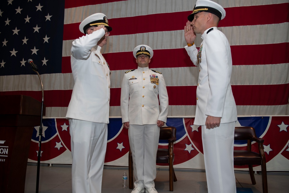 VT-27 Holds Change of Command Ceremony