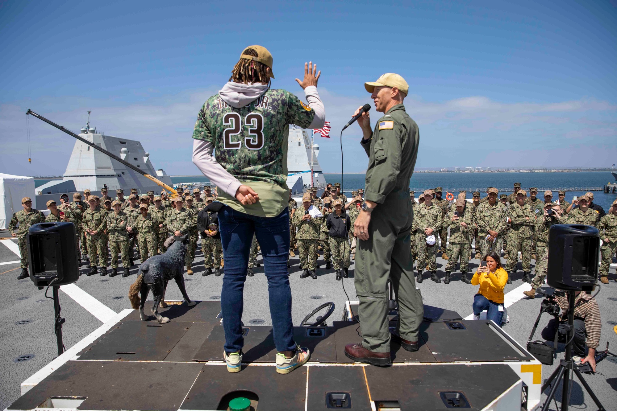 DVIDS - Images - San Diego Padres Player Visits USS Anchorage