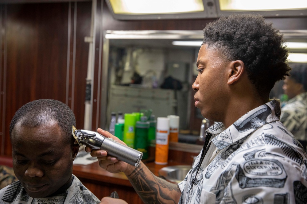 Gunston Hall: Barber shop