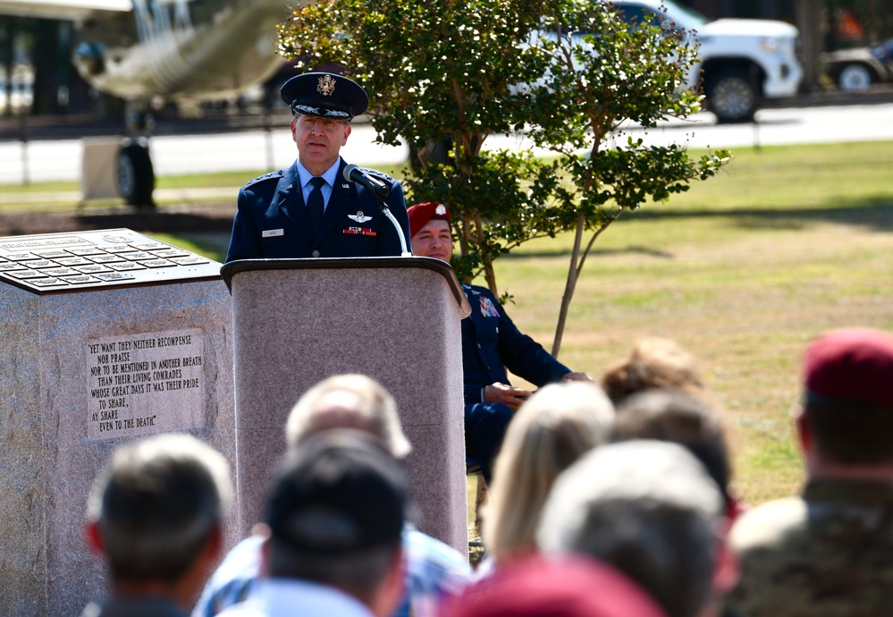 Special Tactics Airman awarded Silver, Bronze Star for gallantry
