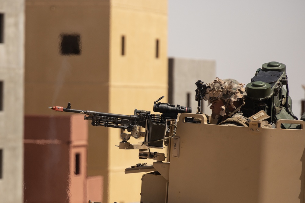 2/2 assaults Range 220 during MWX 3-22