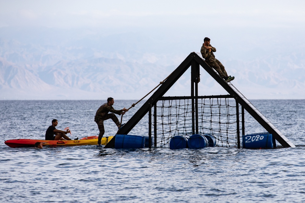 CJTF-HOA members participate in French Desert Commando Course