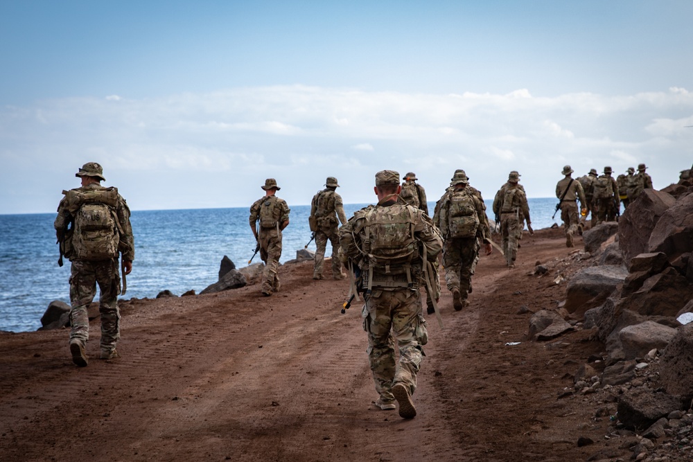 CJTF-HOA members participate in French Desert Commando Course