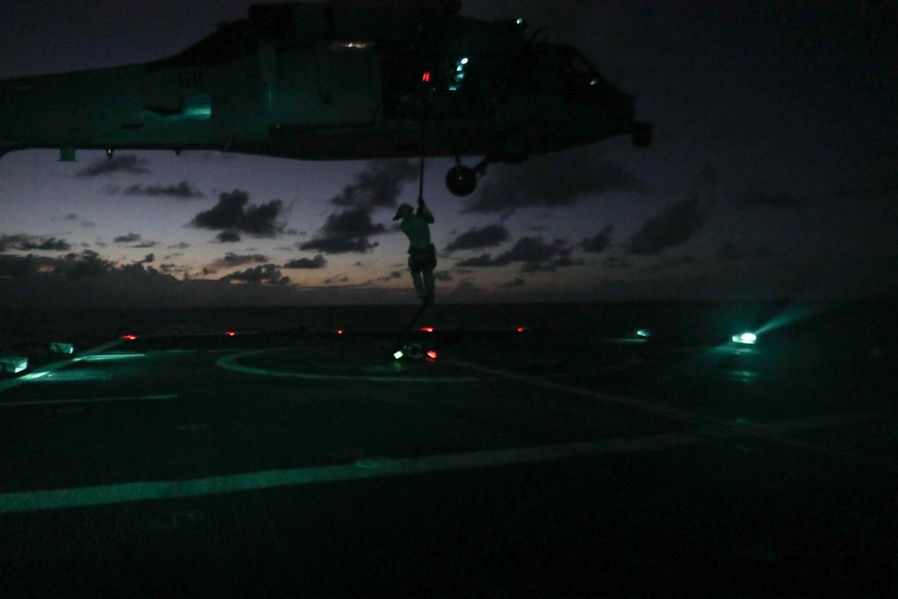 Mobile Bay, HSC-14, EODMU 3 conduct HVBSS training