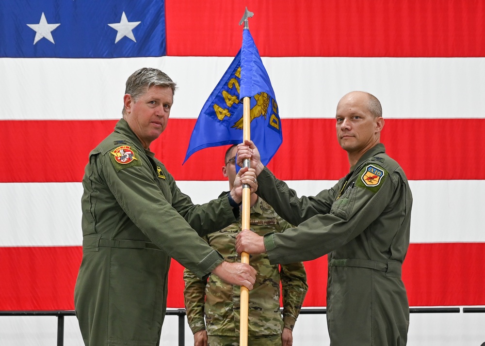 442d Operations Group changes command
