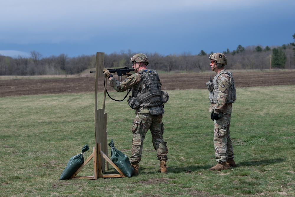 The Midwest’s Best compete in 2022 Region IV Best Warrior Competition