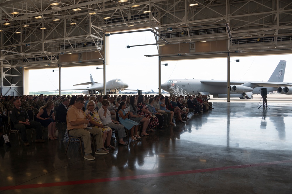 307th Bomb Wing gains new commander