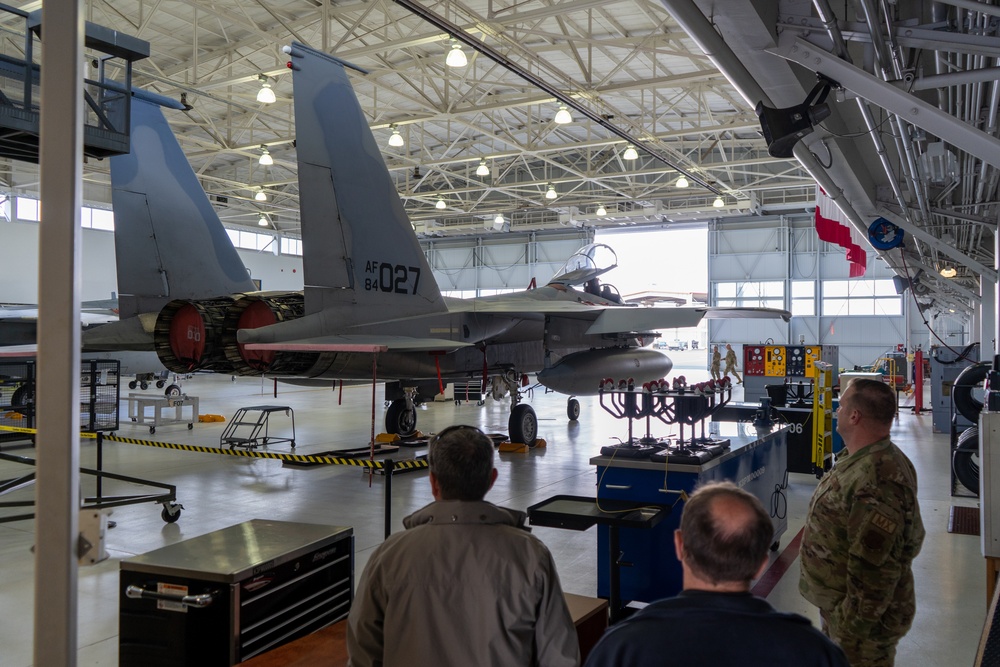 Boeing Representatives Visit Portland Air National Guard Base