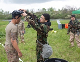 Soldiers rehearse decontamination practices