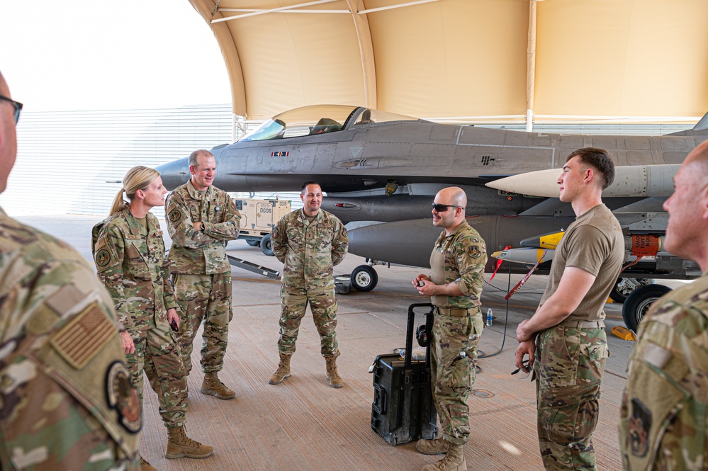 Leadership from Air Reserve Command visit Guard and Reserve members to educate on benefits