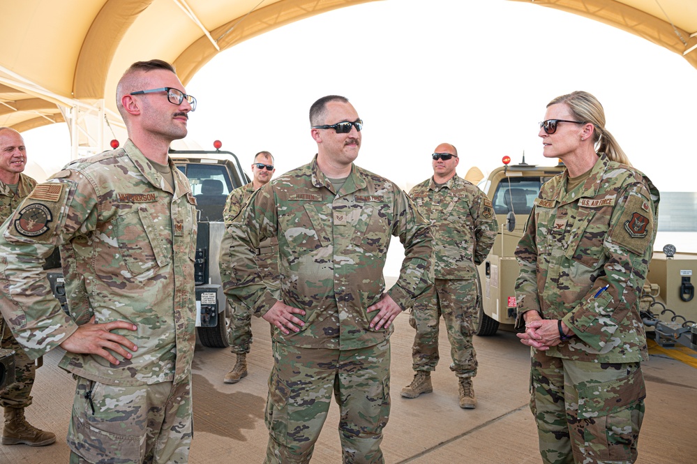 Leadership from Air Reserve Command visit Guard and Reserve members to educate on benefits