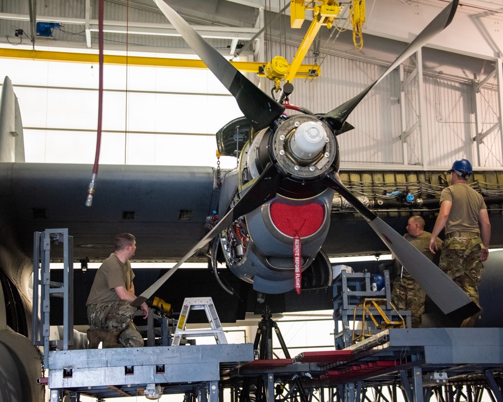 166th Airlift Wing Jet Propulsion Section Replaces Aircraft Engine