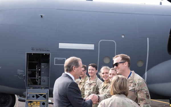 U.S. Ambassador to New Zealand visits 353 SOW, RNZAF 40 SQ for TN22