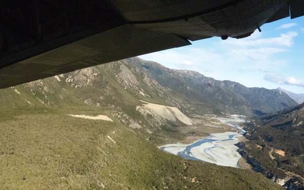 353 SOW, 40 SQ conduct low-level flight training during TN22