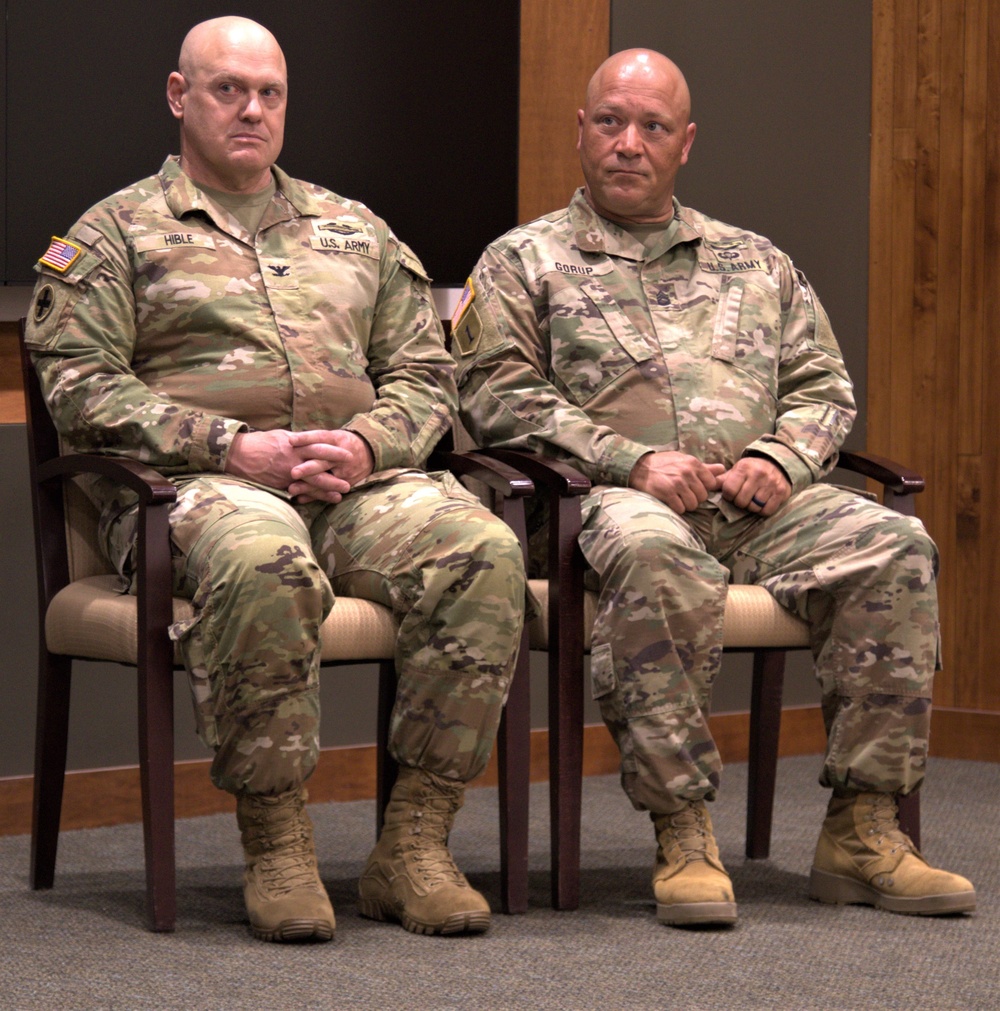 Illinois Army National Guard NCO Retires After Nearly 26 Years of Service