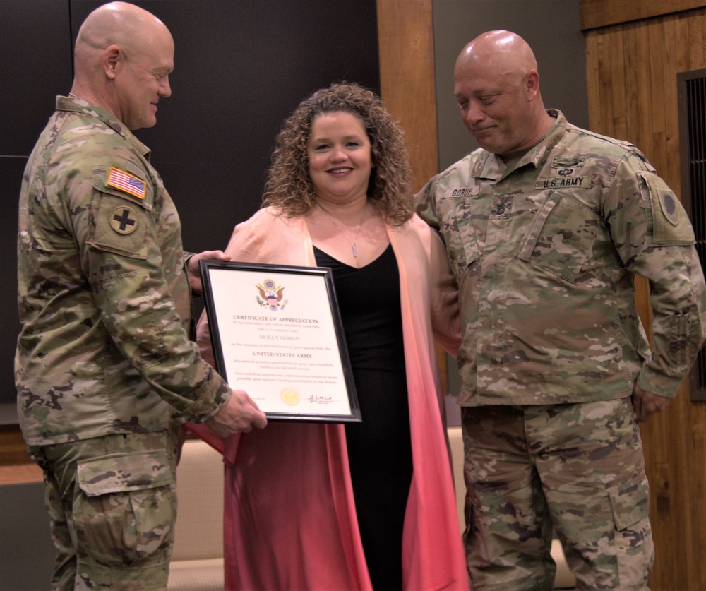 Illinois Army National Guard NCO Retires After Nearly 26 Years of Service