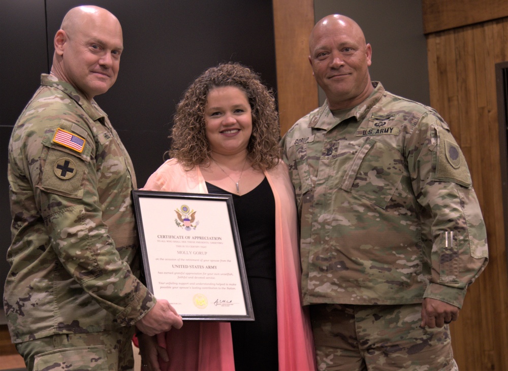 Illinois Army National Guard NCO Retires After Nearly 26 Years of Service