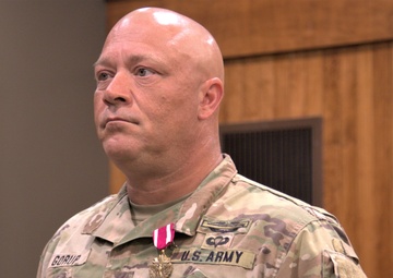 Illinois Army National Guard NCO Retires After Nearly 26 Years of Service
