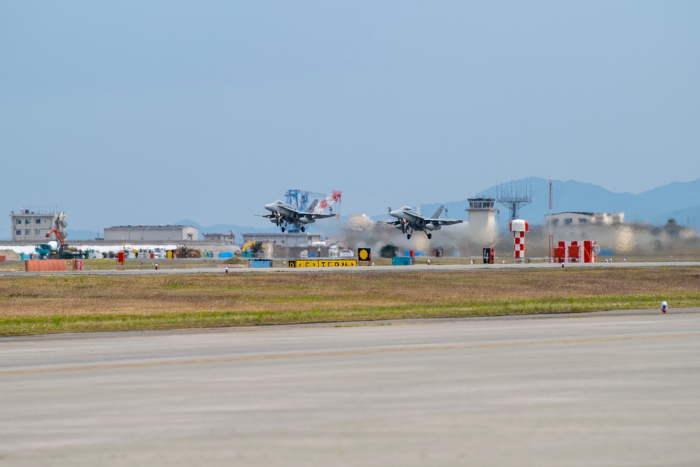 VMFA(AW)-533 takeoff from MCAS Iwakuni