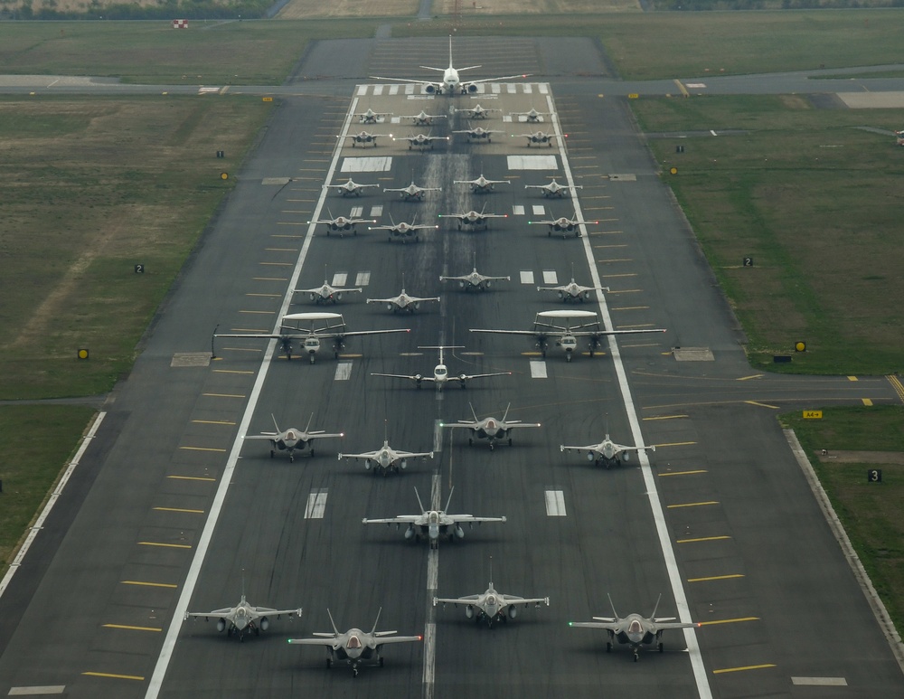 NAF Misawa, 35th FW, and JASDF Participate in “Elephant Walk”