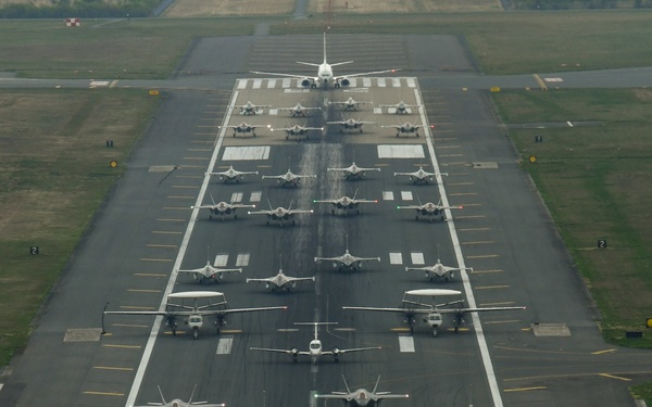 NAF Misawa, 35th FW, and JASDF Participate in “Elephant Walk”