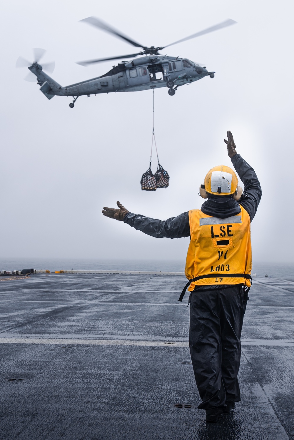 Kearsarge Conducts Operations in the Atlantic Ocean