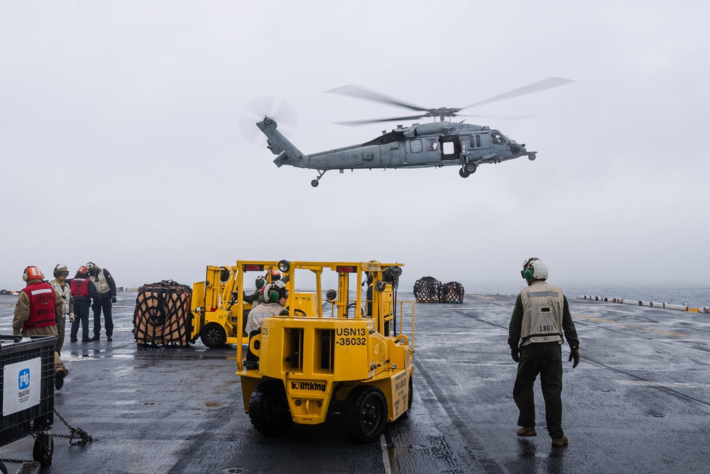Kearsarge Conducts Operations in the Atlantic Ocean