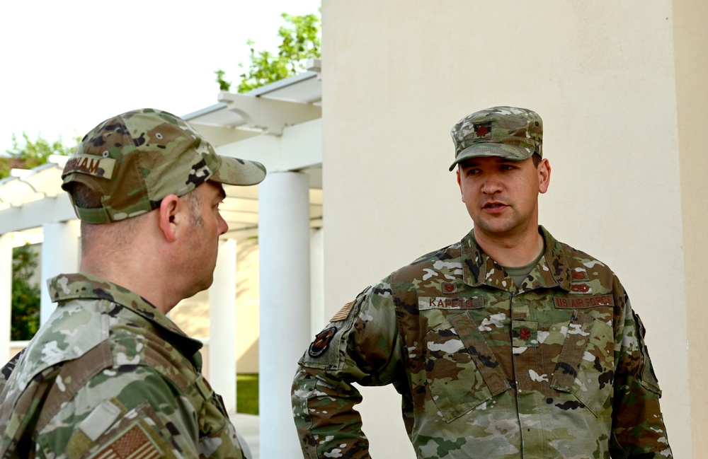 521st AMOW Command Chief visits 724 AMS