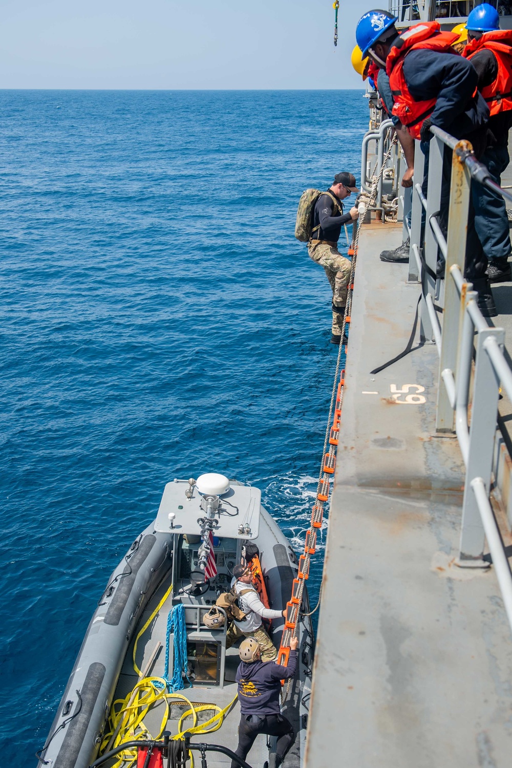 Sailors aboard USS Miguel Keith launch RIB during Noble Vanguard