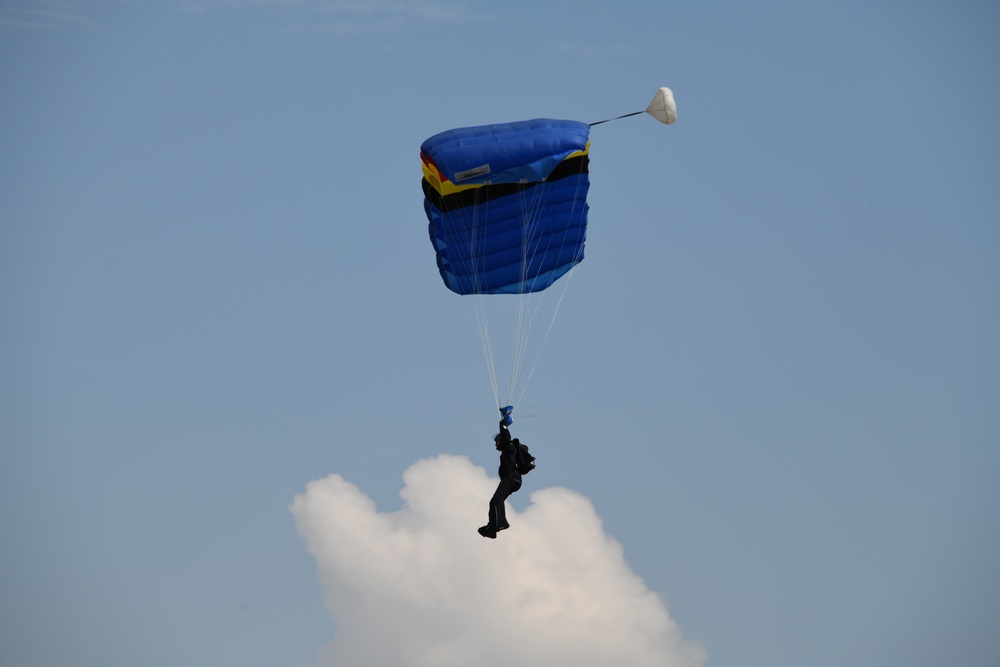 Belgian special forces paratroopers train on Chievres  Air base