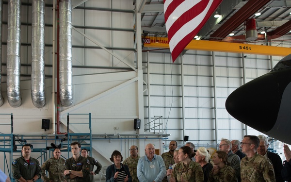 RAF Mildenhall station commander thanks the Mildenhall Register