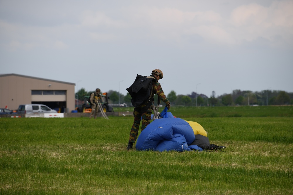 Belgian special forces paratroopers train on Chievres  Air base