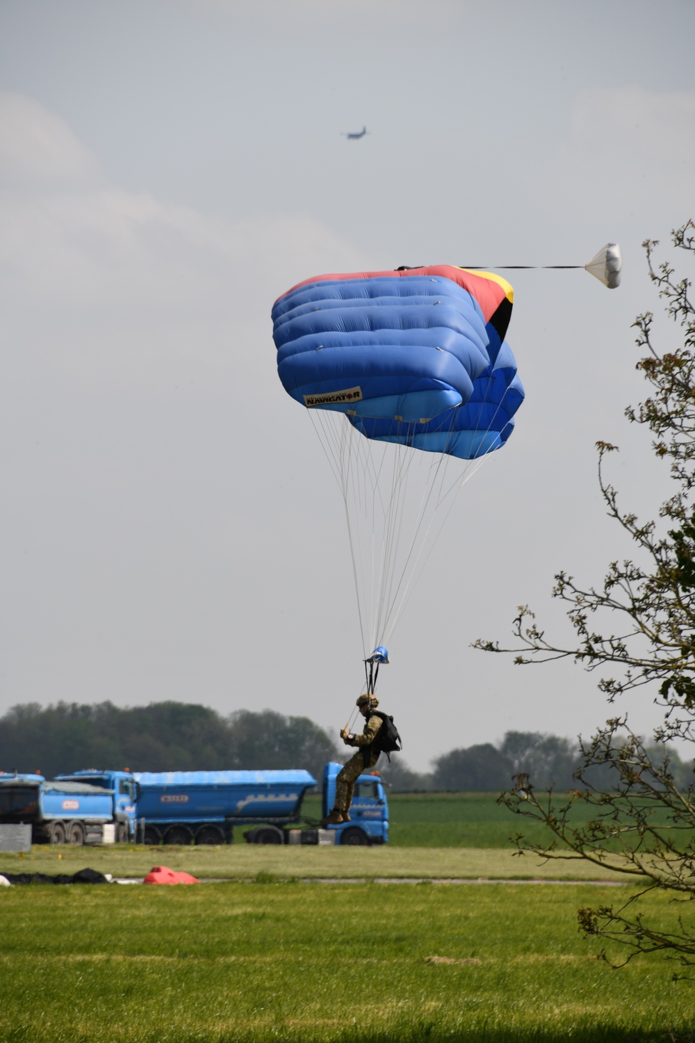 Belgian special forces paratroopers train on Chievres  Air base