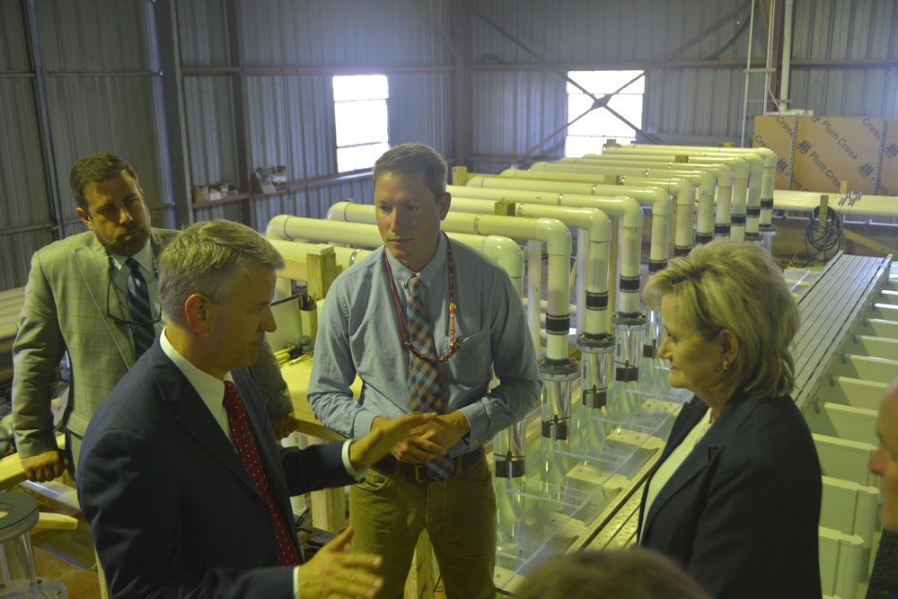 U.S. Sen. Cindy Hyde-Smith visits ERDC's Vicksburg, Mississippi, campus