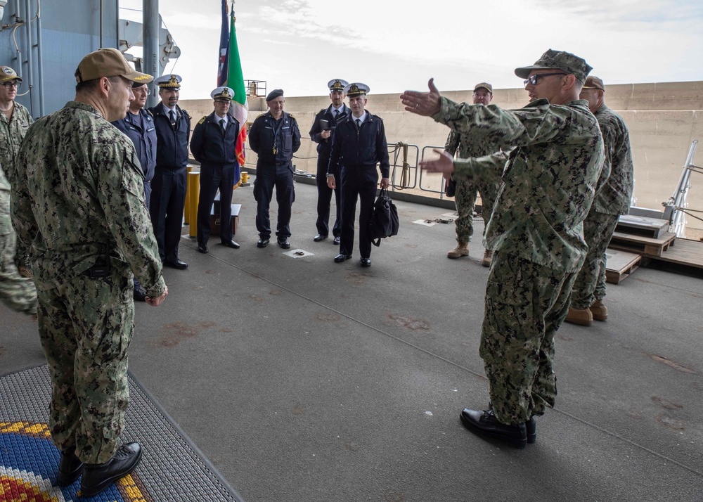 USS Hershel &quot;Woody&quot; Williams (ESB 4) Hosts Italian Naval Leadership