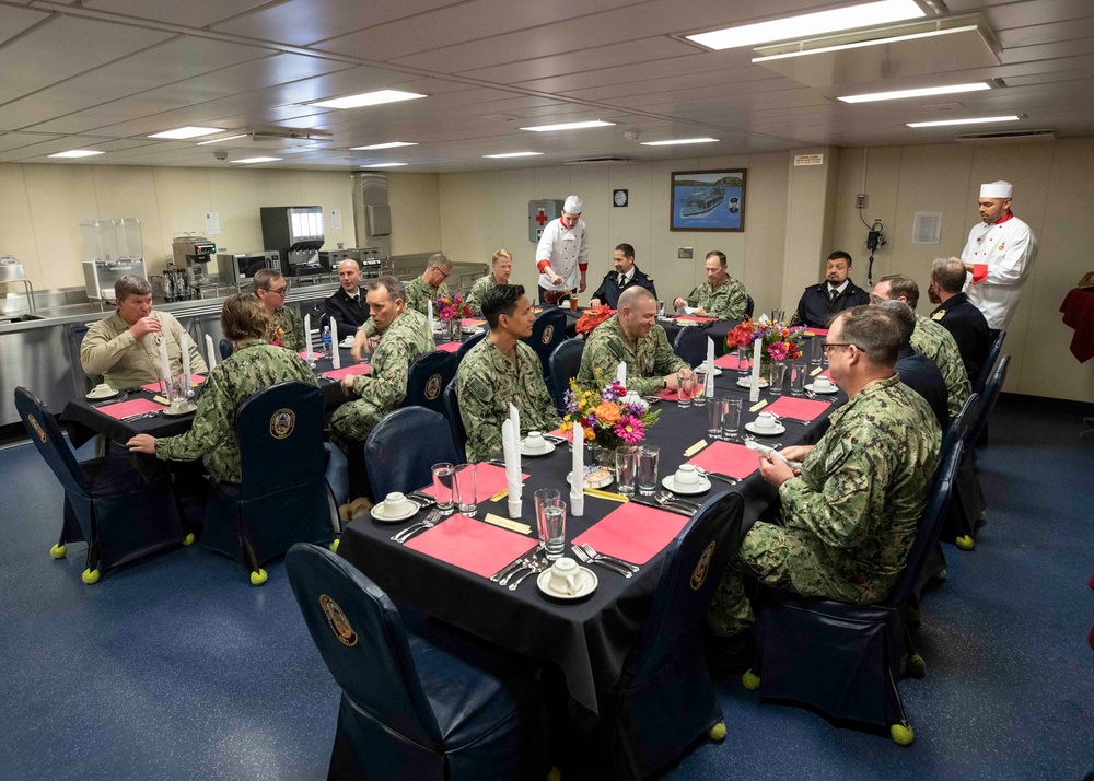 USS Hershel &quot;Woody&quot; Williams (ESB 4) Hosts Italian Naval Leadership