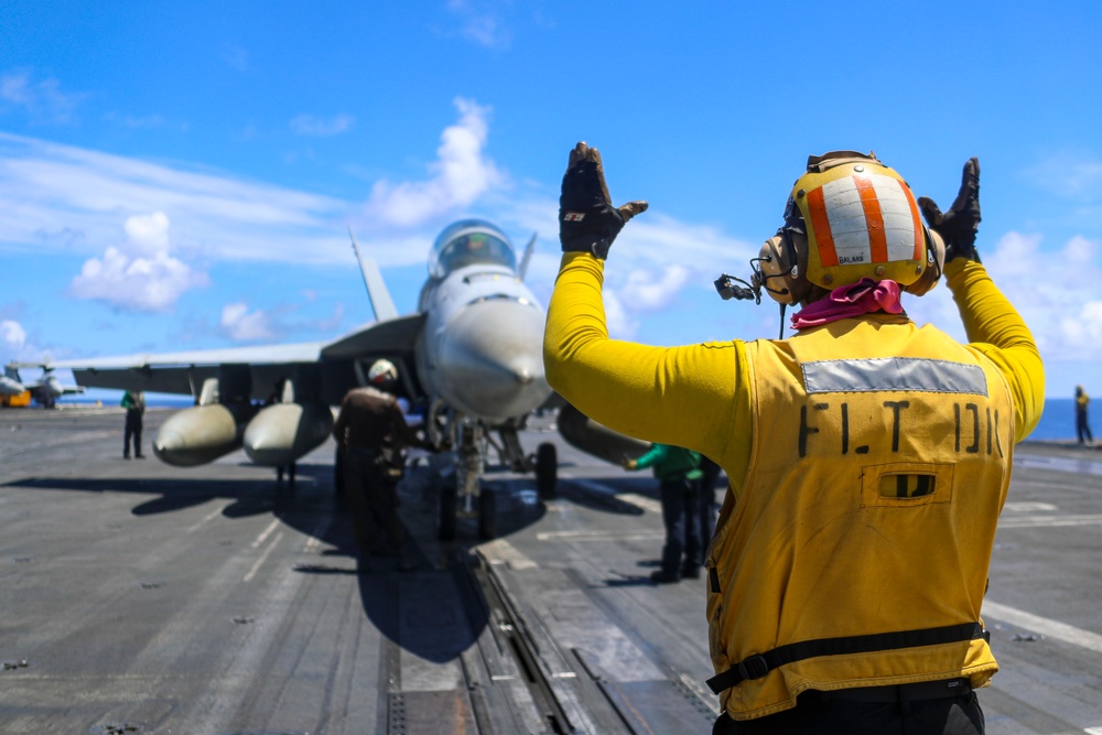 Abraham Lincoln conducts flight operations