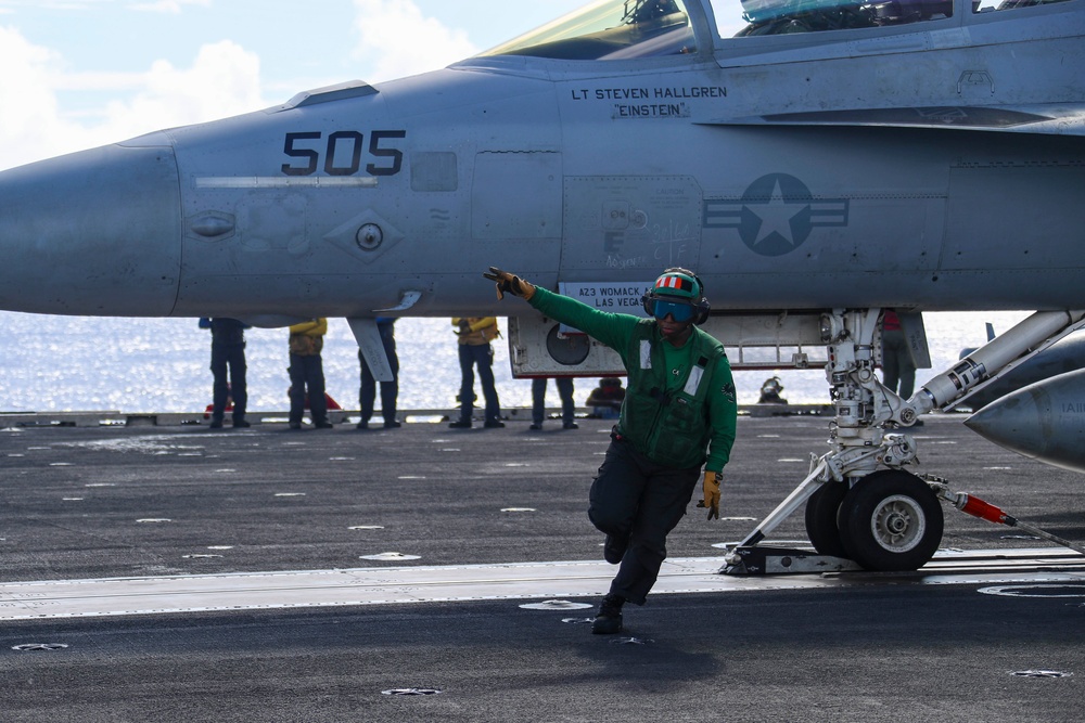 Abraham Lincoln conducts flight operations