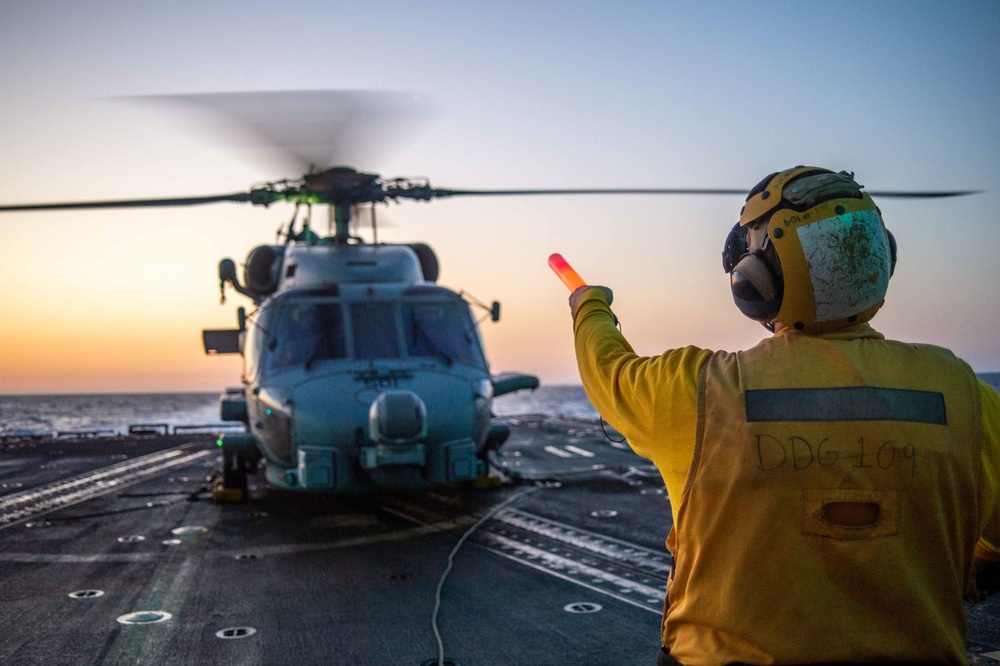 USS Jason Dunham (DDG 109) Conducts Flight Operations